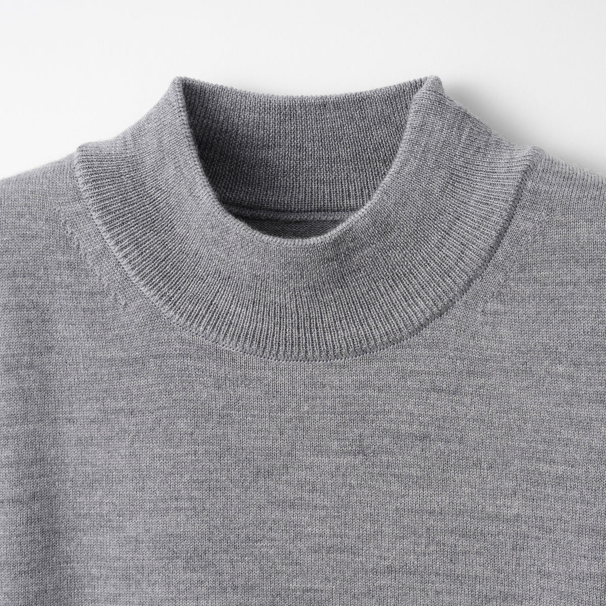 12G Lightweight Merino Wool Mockneck