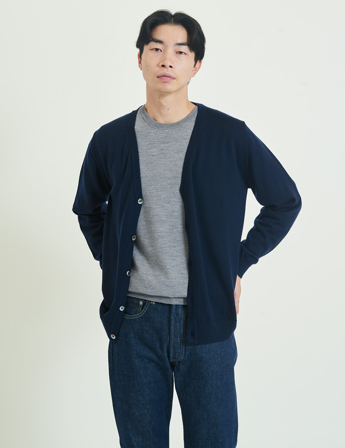12G Lightweight Merino Wool Crewneck