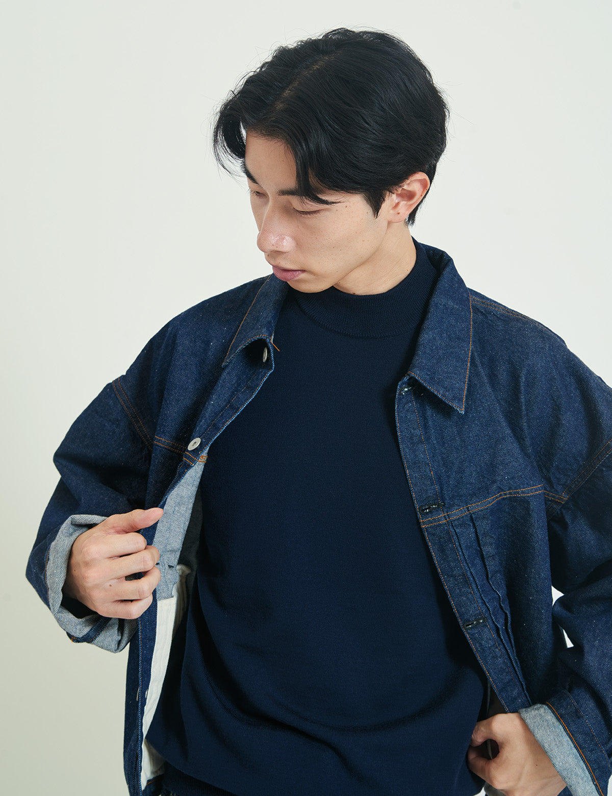 12G Lightweight Merino Wool Mockneck