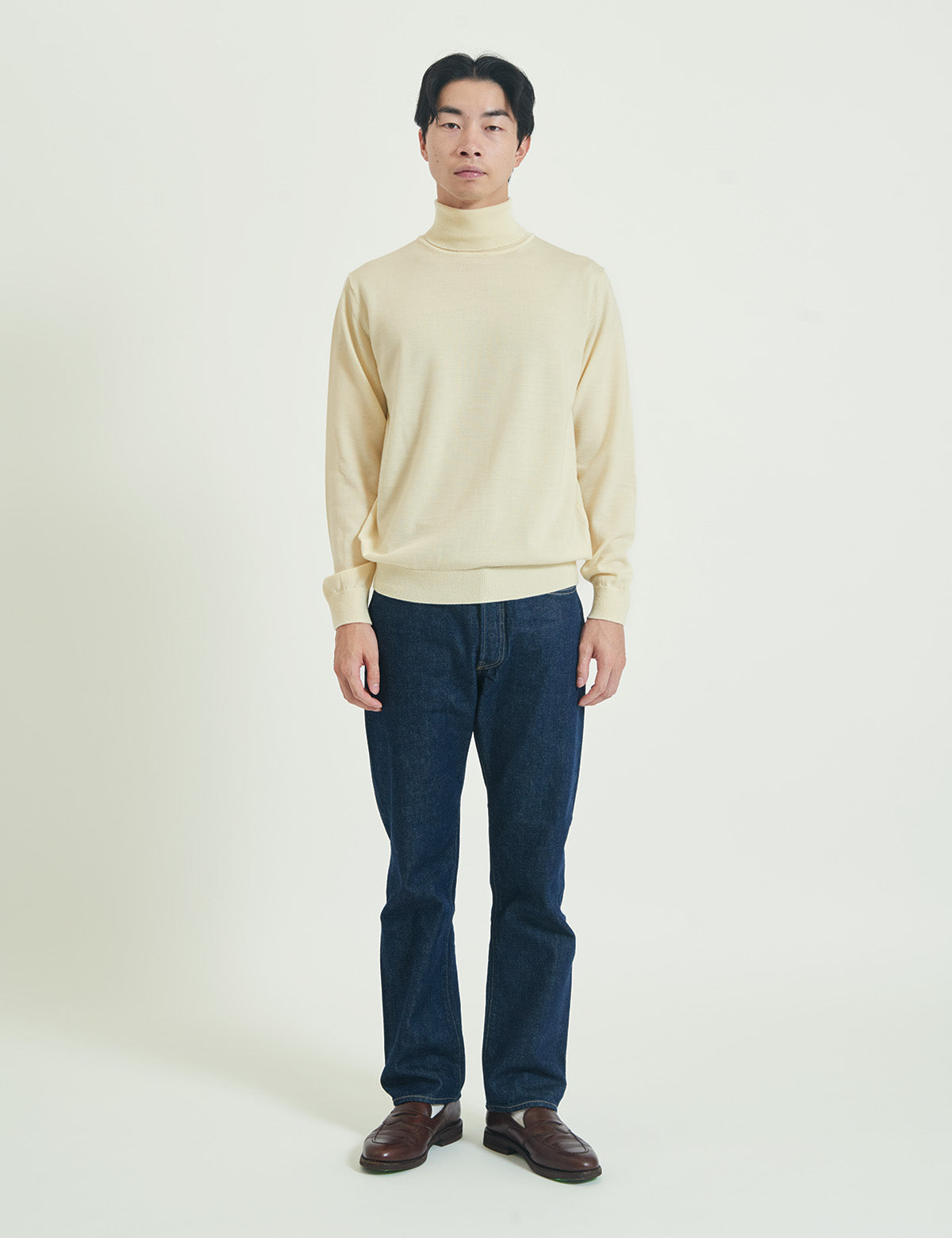 12G Lightweight Merino Wool Turtleneck